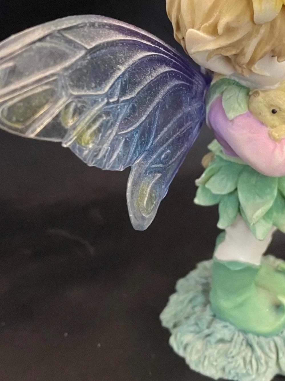 Whimsy Fairy GG Santiago figurine in Pastel Decorative Home Accent (has box)2003